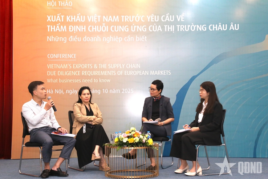 Các ý kiến trao đổi tại hội thảo.