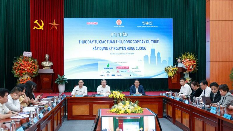 Hội thảo “Thúc đẩy tự giác tuân thủ, đóng góp đầy đủ thuế - Xây dựng kỷ nguyên hùng cường” được tổ chức ngày 23.10 tại Hà Nội.