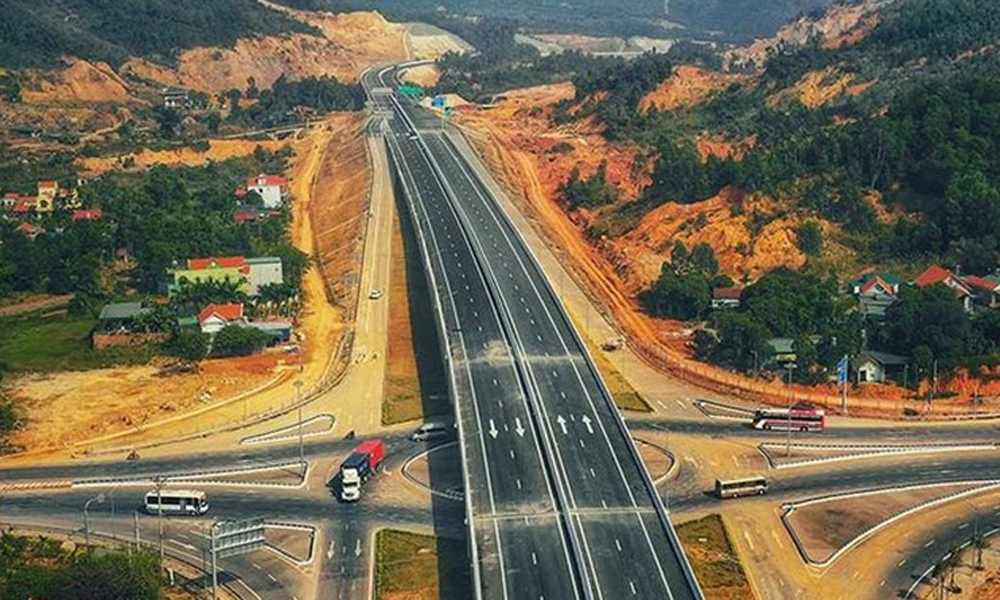 Thủ tướng biểu dương các chủ đầu tư, Ban Quản lý dự án, đơn vị tư vấn, thi công các công trình trọng điểm quốc gia.