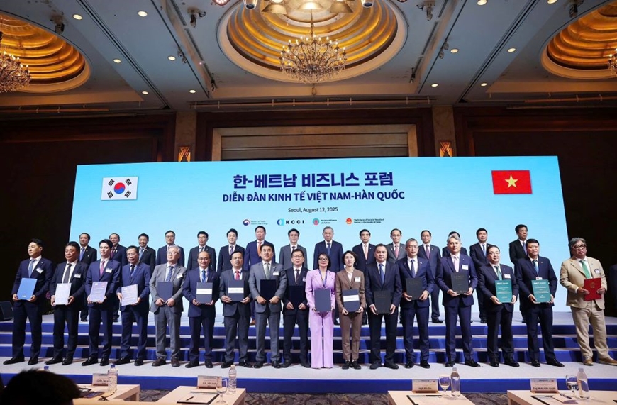 Thiếu tướng Lưu Trung Thái, Chủ tịch Hội đồng quản trị MB tham dự Diễn đàn Kinh tế Hàn Quốc - Việt Nam. Ảnh: THANH LỊCH