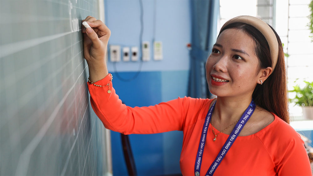 Giáo viên Trường Tiểu học Đinh Tiên Hoàng, TP Thủ Đức, TP Hồ Chí Minh, tháng 9/2023.