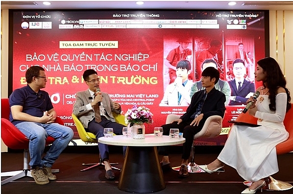 Tọa đàm về bảo vệ quyền tác nghiệp cho nhà báo thu hút hàng trăm sinh viên báo chí. Ảnh: Lê Châu.