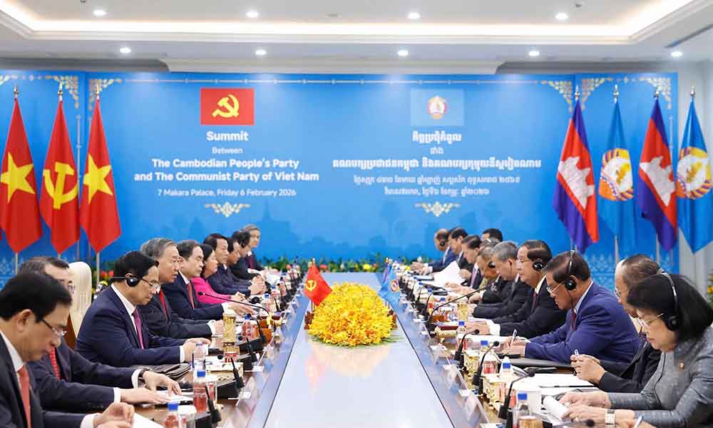 
Tổng Bí thư Tô Lâm và Chủ tịch Đảng Nhân dân Campuchia Hun Sen đồng chủ trì Hội đàm song phương giữa Đảng Cộng sản Việt Nam và Đảng Nhân dân Campuchia.