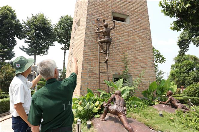 Tháp canh Cầu Bà Kiên không chỉ là một địa danh, mà còn là nơi khai sinh một chiến thuật quân sự huyền thoại - lối đánh đặc công. Ảnh: Dương Chí Tưởng/TTXVN