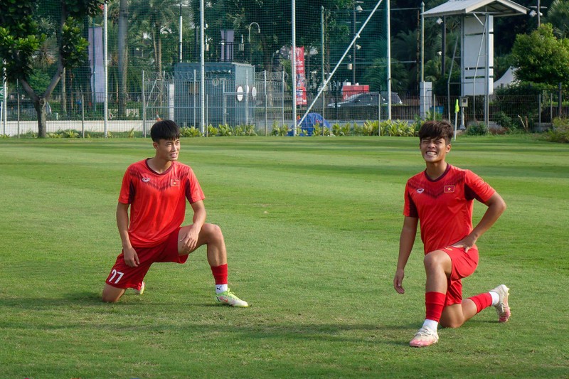 U19 Việt Nam có buổi tập nhẹ nhàng.