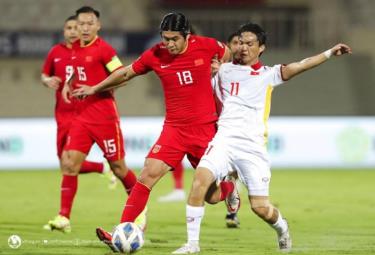 Trận giao hữu giữa tuyển Việt Nam và tuyển Trung Quốc rất được chú ý. Ảnh: VFF