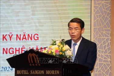 Phó Trưởng Ban Tuyên giáo Trung ương Vũ Thanh Mai phát biểu tại Hội nghị.