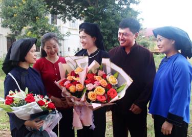 Đồng bào các DTTS huyện Lục Ngạn.