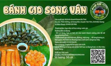 Sản phẩm bánh gio được thiết kế bao bì bắt mắt, có mã QR để khách hàng tìm hiểu thông tin.