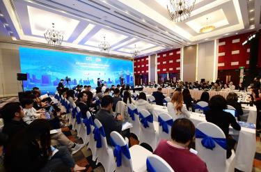 Quang cảnh diễn đàn.