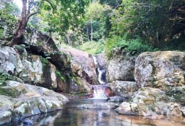 Suối Mỡ mang trong mình sự mãnh liệt của núi rừng Đông Bắc.