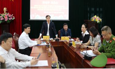 Phó Chủ tịch UBND xã Tiên Du Dương Minh Ngọc phát biểu tại buổi gặp mặt.