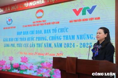 Bà Nguyễn Thị Thu Hà - Phó Chủ tịch, Tổng Thư ký Ủy ban Trung ương Mặt trận Tổ quốc Việt Nam phát biểu.