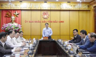 Đồng chí Nguyễn Văn Dũng phát biểu tham luận từ điểm cầu Bắc Ninh.