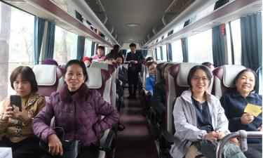 Nhân dân và du khách sẽ được trải nghiệm tour du lịch miễn phí bằng xe du lịch 45 ghế/xe.