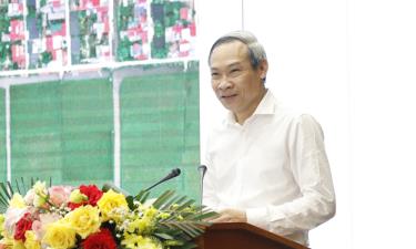 Đồng chí Phan Đức Hiếu thông tin những nội dung mới các Luật.