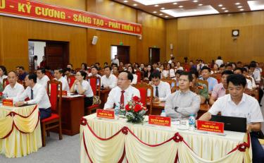 Các đại biểu dự hội nghị.