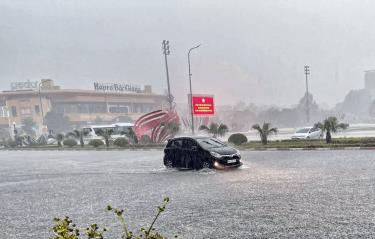 Khu vực Quảng trường 3/2 ngập sâu.