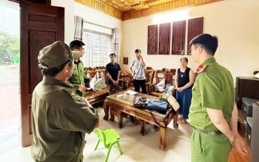 Tổ chức khám xét khẩn cấp chỗ ở của đối tượng Đỗ Văn Thức.