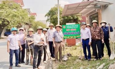 Hội Nông dân phường Cảnh Thụy ra mắt tuyến đường không rác thải.