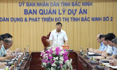 Đồng chí Ngô Tân Phượng phát biểu tại cuộc họp.