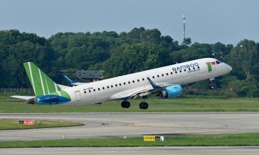 Máy bay cất cánh tại sân bay quốc tế Nội Bài.