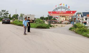 Dốc lên xuống đê tả Đuống thuộc địa phận thôn Quế Ổ, xã Chi Lăng được kiên cố hóa.