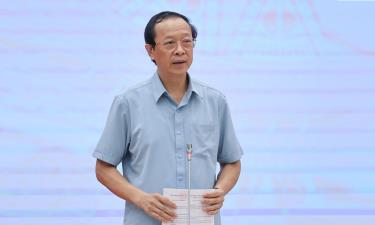 Thứ trưởng Bộ Giáo dục và Đào tạo Phạm Ngọc Thưởng.