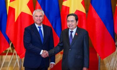 Chủ tịch Quốc hội Trần Thanh Mẫn đón Chủ tịch Duma Quốc gia Nga Vyacheslav Volodin ngày 28/9.